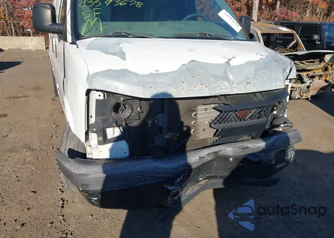 2004 Chevrolet Express from USA, damaged, VIN 1GCGG29V041244333